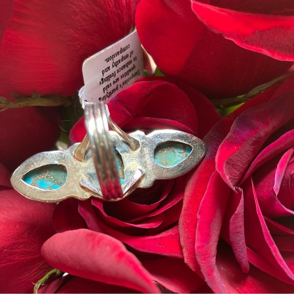 Turquoise and Silver Women's Ring Size 9 - Picture 5 of 8